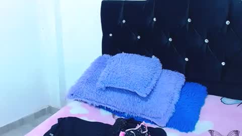 gabi_jhons_23 online show from November 2025 08:35:02 AM