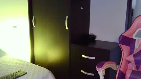 Snapshot of gabi_xi chatting on February 2025 04:25:01 PM Gabi online show from February 2025 04:25:01 PM