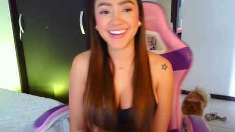 Snapshot of gabi_xi chatting on October 2025 01:40:02 PM Gabi online show from October 2025 01:40:02 PM