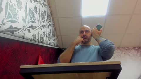 Snapshot of gabriel_harmant chatting on December 2024 01:35:02 PM Gabriel Harmant online show from December 2024 01:35:02 PM