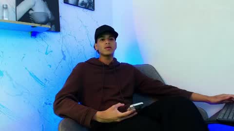 Snapshot of gabriel_maddox chatting on April 2026 02:40:02 PM GABRIEL online show from April 2026 02:40:02 PM