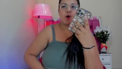 Snapshot of gabrielaa_01 chatting on January 2025 03:19:01 PM Gaby Im on vacation see you on November 25 online show from January 2025 03:19:01 PM
