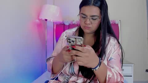 Snapshot of gabrielaa_01 chatting on February 2025 04:09:02 PM Gaby Im on vacation see you on November 25 online show from February 2025 04:09:02 PM