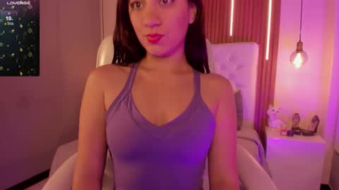 gabrielaastone online show from October 2025 12:27:02 PM