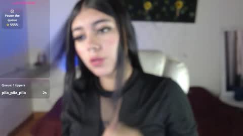 gabriella_live_ online show from October 2025 07:54:01 PM