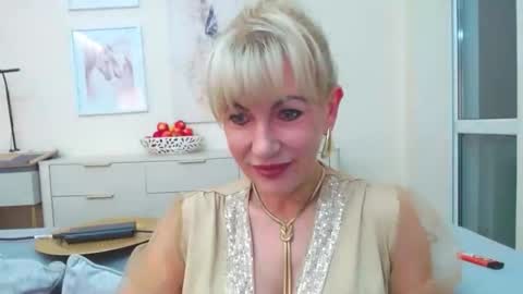 GabrielleMature online show from November 2025 04:14:02 PM