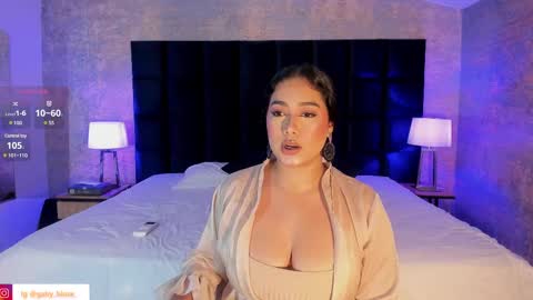 Snapshot of gaby_blaze chatting on February 2025 08:03:02 PM Gaby Blaze online show from February 2025 08:03:02 PM