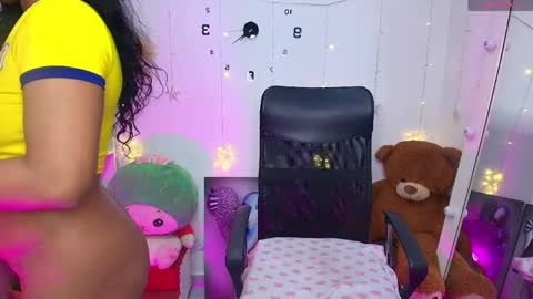 Snapshot of gaby_dams9 chatting on May 2026 08:19:01 AM GABY online show from May 2026 08:19:01 AM