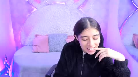 Gaby online show from April 2026 07:19:02 PM