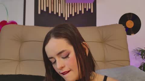 Snapshot of gaby_mason chatting on December 2025 01:05:02 PM Gaby online show from December 2025 01:05:02 PM