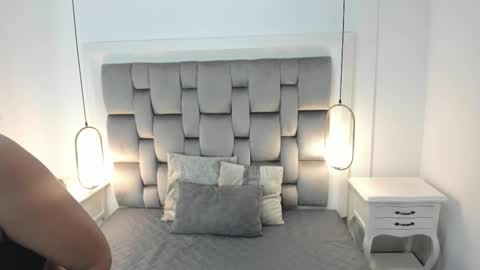 GABRIELA  online show from November 2025 11:31:02 AM