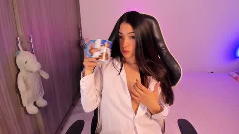 Snapshot of gaby_yummy chatting on November 2025 04:06:01 PM Gabriela online show from November 2025 04:06:01 PM