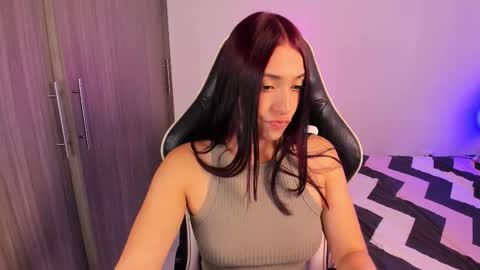 Snapshot of gaby_yummy chatting on November 2025 03:49:01 PM Gabriela online show from November 2025 03:49:01 PM