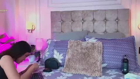 GabyEvans online show from April 2026 12:08:02 PM