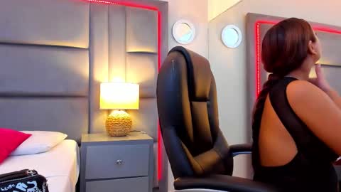 gabymoreau online show from January 2026 01:26:01 PM