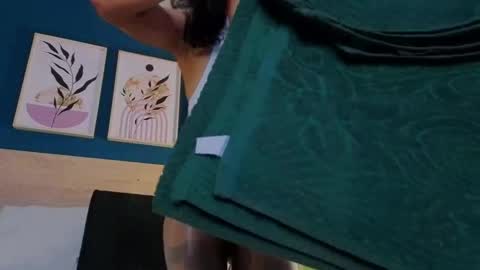 Snapshot of gabypetit chatting on October 2025 08:13:02 PM Gaby online show from October 2025 08:13:02 PM