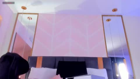 Snapshot of gabypetit chatting on December 2025 08:26:01 PM Gaby online show from December 2025 08:26:01 PM