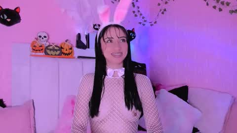 gabyye capprins online show from October 2025 01:44:01 AM