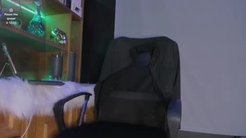 Gael Williams online show from November 2025 08:07:01 PM