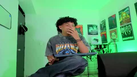 Snapshot of gaeloconner chatting on October 2025 03:17:01 AM Gael Conner online show from October 2025 03:17:01 AM