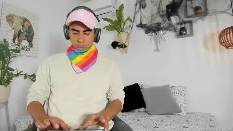 Snapshot of gaelpike chatting on November 2025 11:33:02 AM Gael online show from November 2025 11:33:02 AM