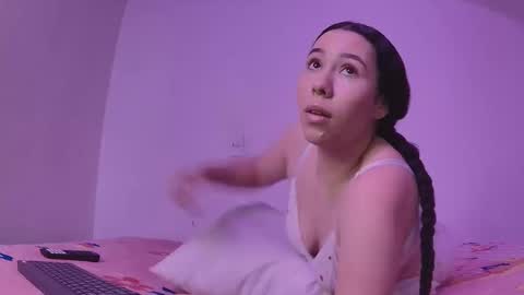 gaia_sweet_ online show from October 2025 01:07:02 PM