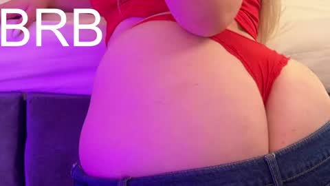 Gaia Baker  online show from May 2026 04:04:02 PM