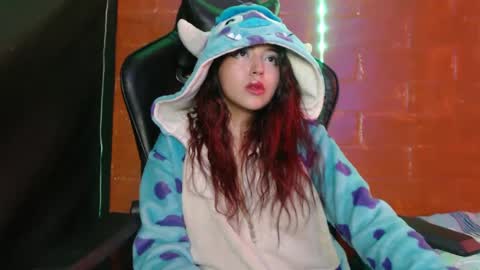 Snapshot of gakomenoshida chatting on January 2025 07:40:01 PM Kate 3 online show from January 2025 07:40:01 PM