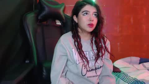 Snapshot of gakomenoshida chatting on January 2025 07:21:01 PM Kate 3 online show from January 2025 07:21:01 PM