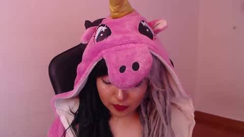 Snapshot of gakomenoshida chatting on September 2025 07:39:02 PM Kate 3 online show from September 2025 07:39:02 PM