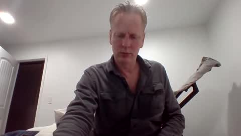 gamerboy200 online show from November 2025 01:27:01 AM