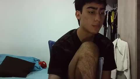 gamertwink19 online show from November 2025 02:56:02 AM