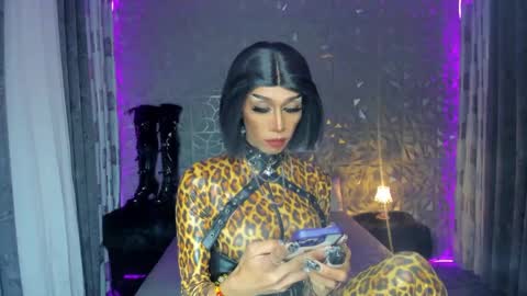 MISSANN online show from January 2025 01:23:01 AM