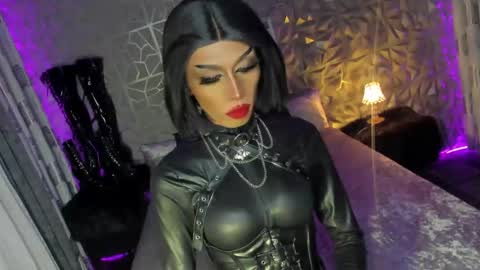 MISSANN online show from January 2025 12:12:02 AM