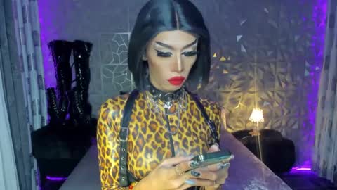 MISSANN online show from January 2025 05:44:02 PM