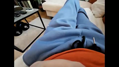 garbis11 online show from November 2025 11:57:02 AM