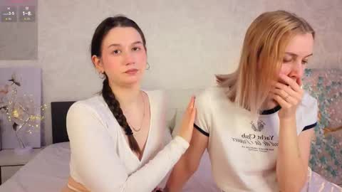 Violla online show from November 2025 03:10:02 AM