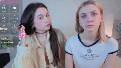 Violla online show from December 2025 05:05:01 AM