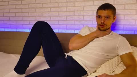 Snapshot of garettvosss chatting on November 2025 06:52:01 AM Gared online show from November 2025 06:52:01 AM