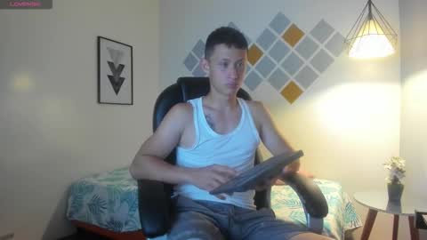 Snapshot of garuo_18 chatting on October 2025 03:40:01 AM garuo_18 online show from October 2025 03:40:01 AM