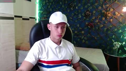 Snapshot of garuo_18 chatting on November 2025 03:39:02 AM garuo_18 online show from November 2025 03:39:02 AM