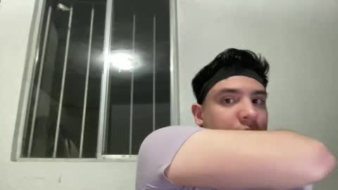 Snapshot of garypinepineapple chatting on April 2026 05:58:02 AM garypinepineapple online show from April 2026 05:58:02 AM