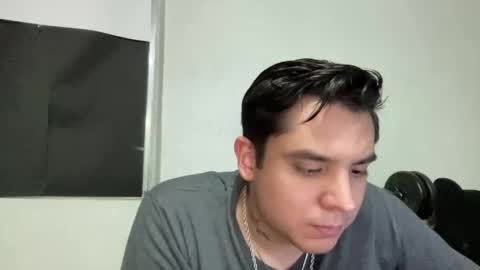 Snapshot of garypinepineapple chatting on May 2026 03:47:01 AM garypinepineapple online show from May 2026 03:47:01 AM
