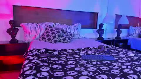  Usagi  online show from February 2026 09:03:02 PM