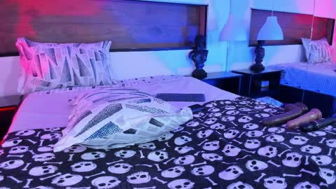  Usagi  online show from April 2026 01:55:01 AM