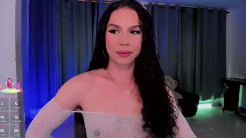 Snapshot of gatitavenecis1 chatting on June 2026 10:28:02 AM Vnecis Marn online show from June 2026 10:28:02 AM