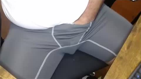 Snapshot of gato27cam chatting on December 2025 11:57:02 PM Marco online show from December 2025 11:57:02 PM