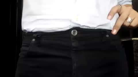 gato6131 online show from February 2025 02:49:01 PM