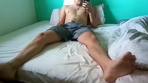 Snapshot of gatorem chatting on November 2025 07:56:02 PM Feidddd online show from November 2025 07:56:02 PM