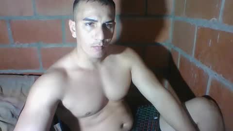 Snapshot of gattitosexy_95 chatting on December 2025 07:30:02 PM gattitosexy_95 online show from December 2025 07:30:02 PM